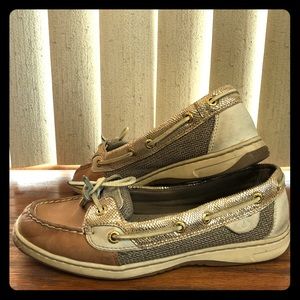 Sperry tip-spider boat shoe